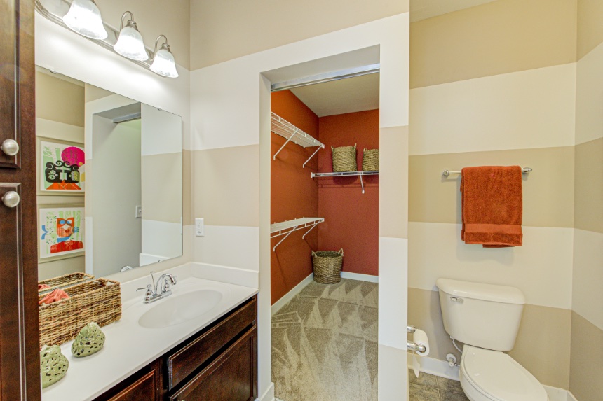 Model home bathroom in Sylvania